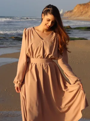 שמלת סוזי פרמיום בצבע ניוד